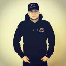 roosteeni - Kick-tilastot, analytiikka ja kanavayhteenveto